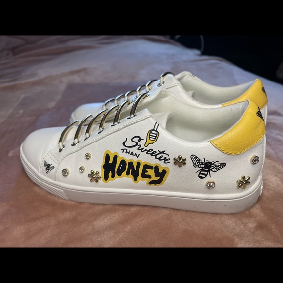 ALDO “SWEETHONEY” WOMEN SNEAKERS White 6.5 - Picture 3 of 5